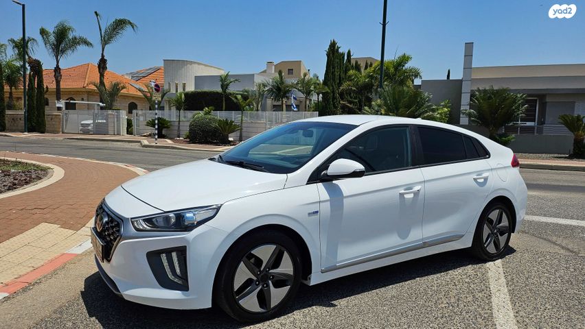 יונדאי איוניק