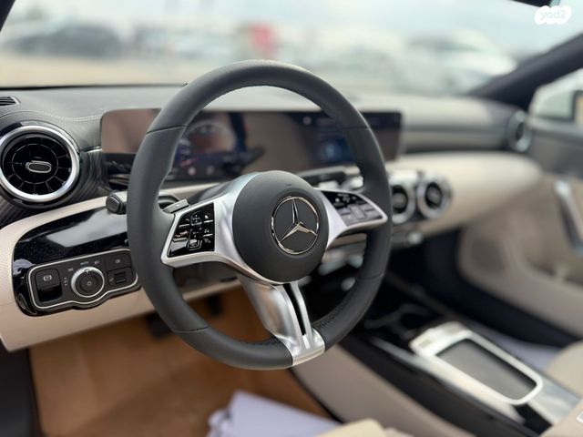 מרצדס-בנץ CLA