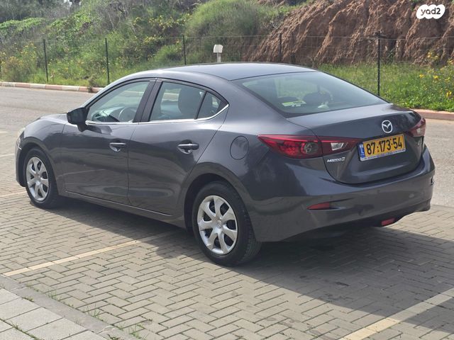 מאזדה 3