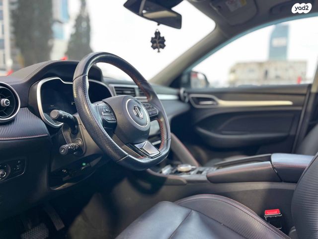 מודעת רכב אם ג'י ZS 1