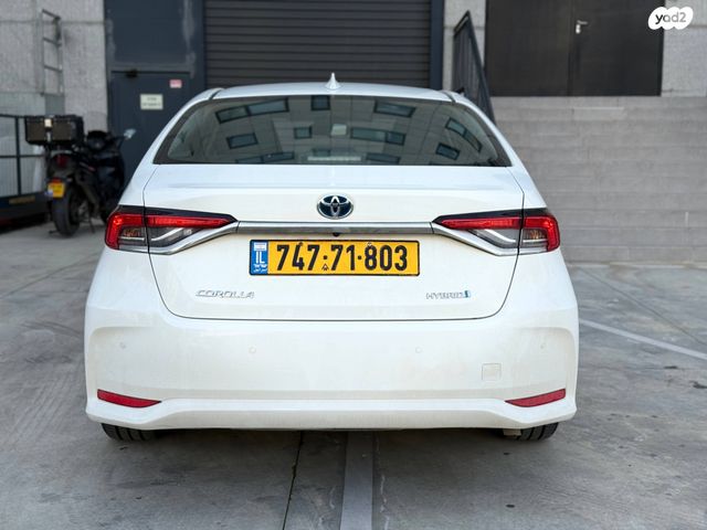 טויוטה קורולה