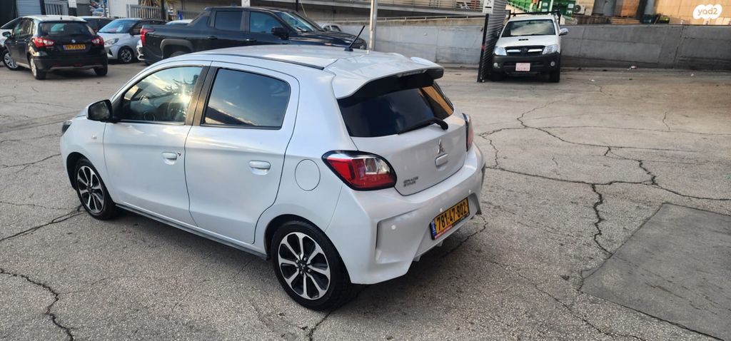 מיצובישי ספייס סטאר