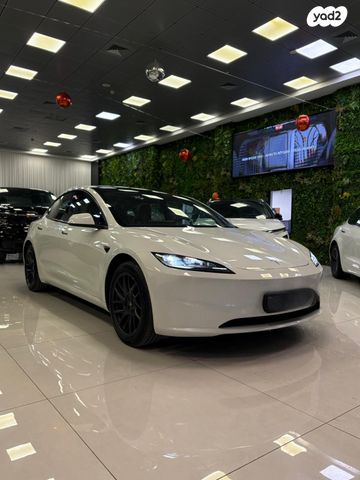 מודעת רכב טסלה מודל 3