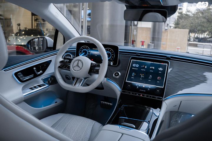 מרצדס-בנץ EQE