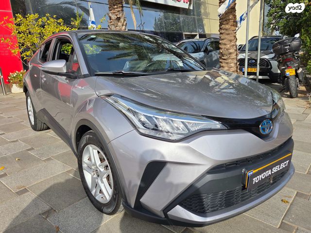מודעת רכב טויוטה C-HR 1