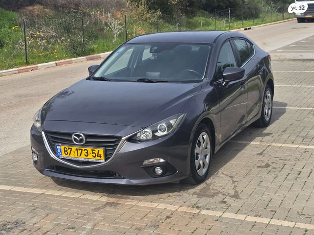 מודעת רכב מאזדה 3