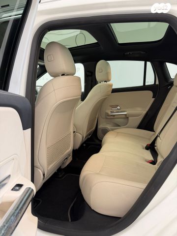 מרצדס-בנץ EQA