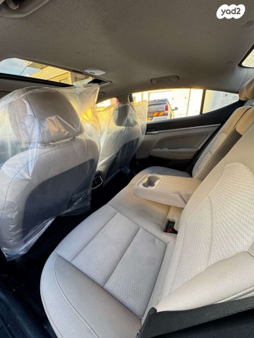 יונדאי אלנטרה