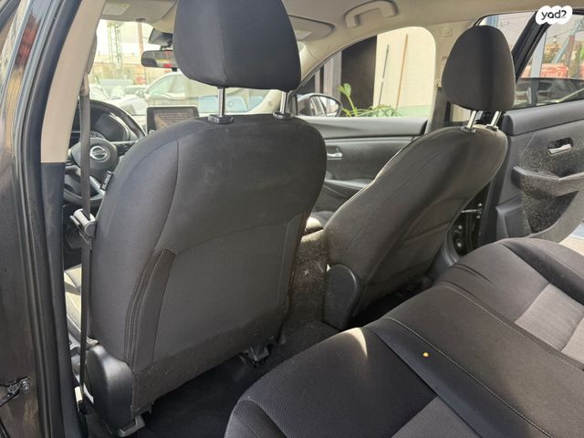 ניסאן סנטרה