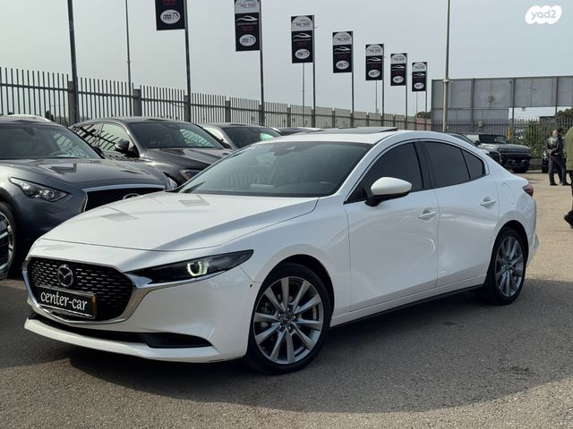 מודעת רכב מאזדה 3