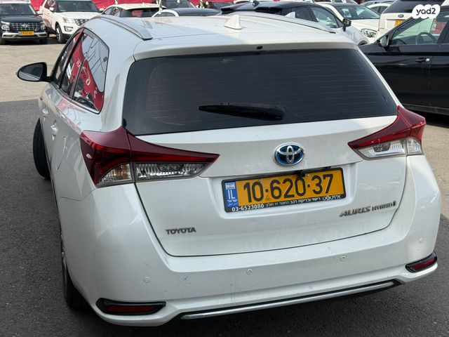 טויוטה אוריס