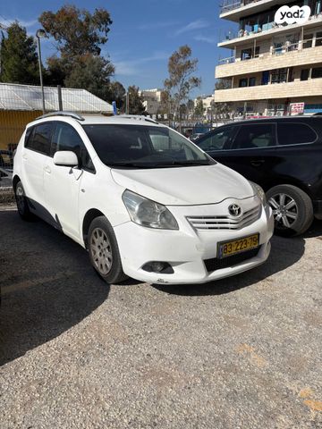 מודעת רכב טויוטה ורסו