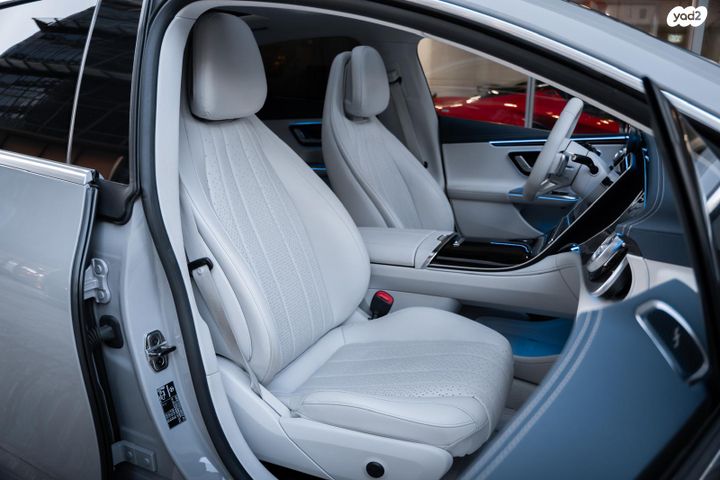 מרצדס-בנץ EQE