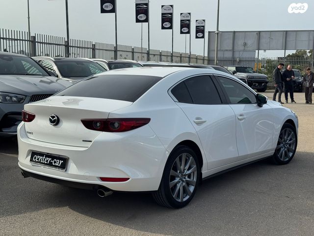 מאזדה 3