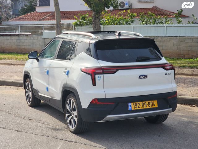 ג׳יי.איי.סי E-JS4