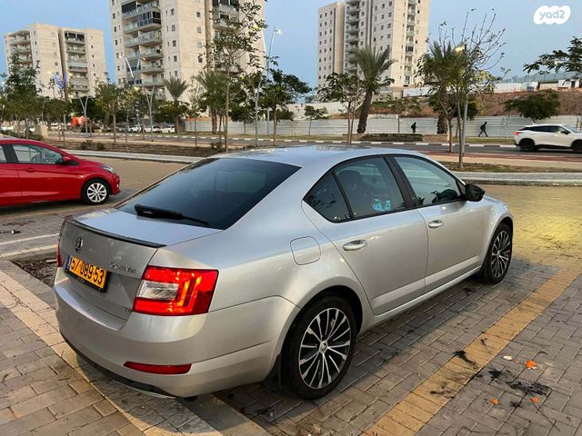 סקודה אוקטביה