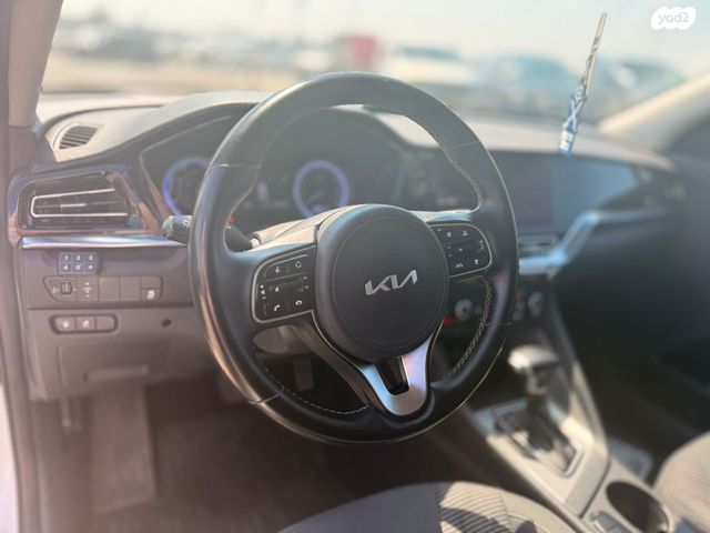 קיה נירו פלוס