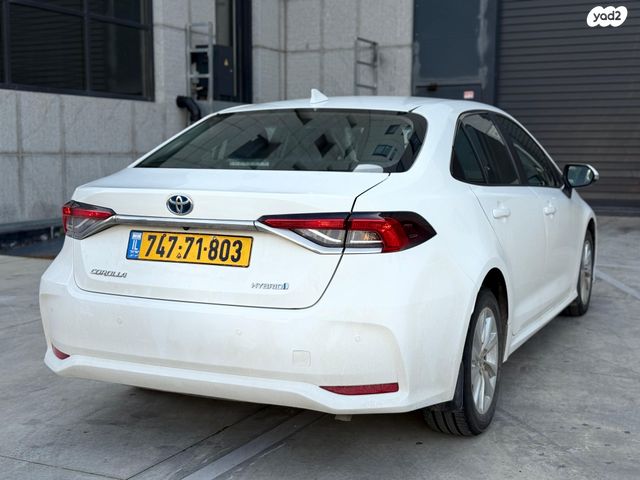 טויוטה קורולה