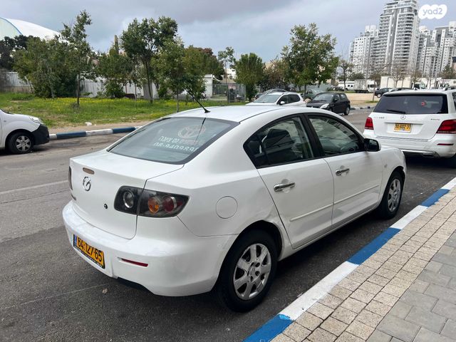 מאזדה 3