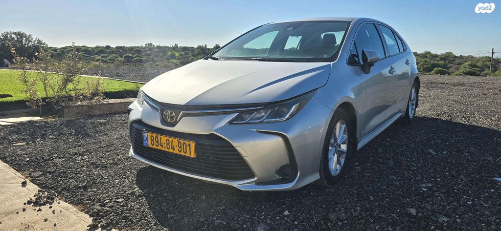 טויוטה קורולה