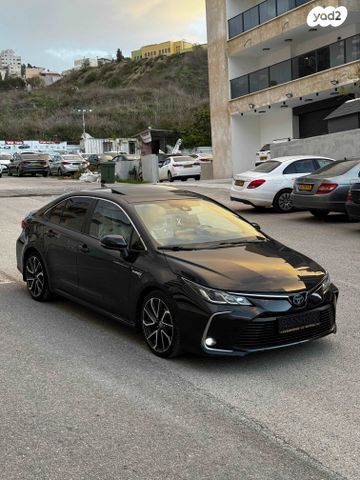 טויוטה קורולה