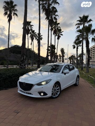 מודעת רכב מאזדה 3