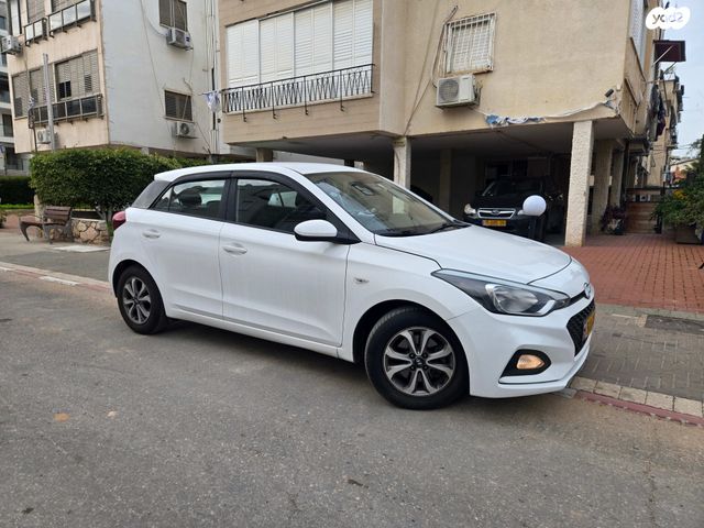 מודעת רכב יונדאי i20