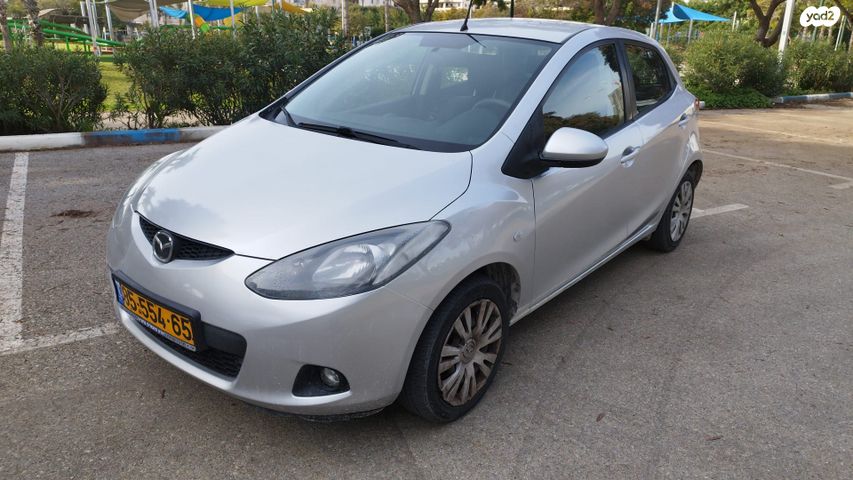 מודעת רכב מאזדה 2