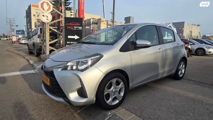 טויוטה יאריס