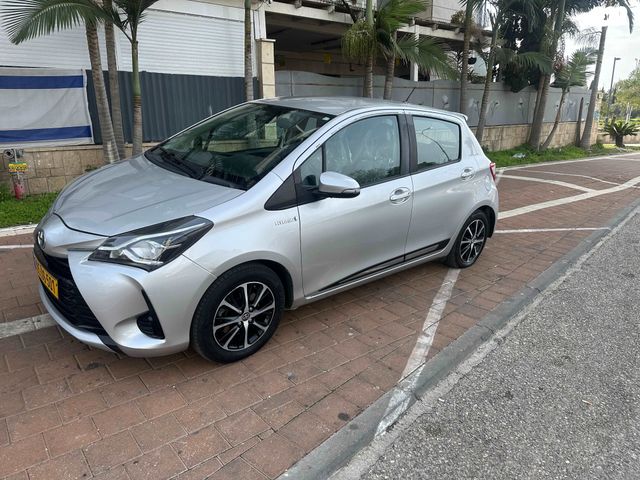 מודעת רכב טויוטה יאריס