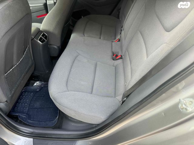 יונדאי איוניק