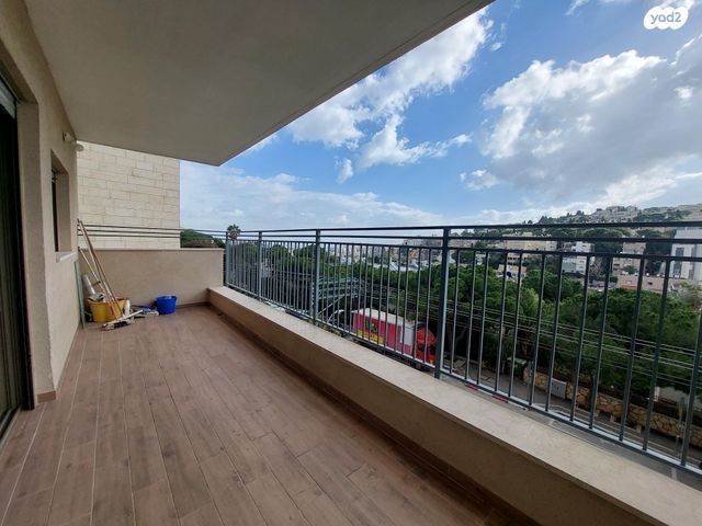 בנימין ד'ישראלי 21