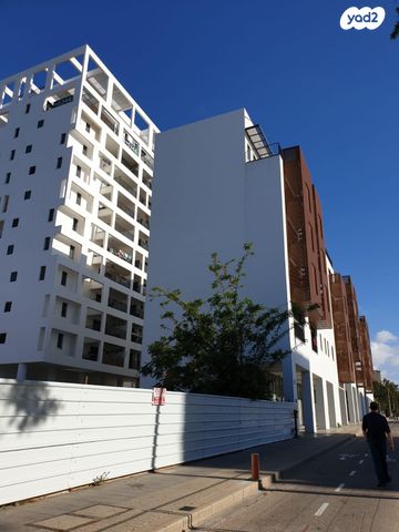 דירה, שדרות ירושלים 135, מכללת תל אביב יפו, דקר, תל אביב יפו