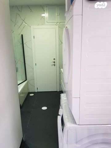 דירה, הרב הרצוג 8, הר שלום, בני ברק