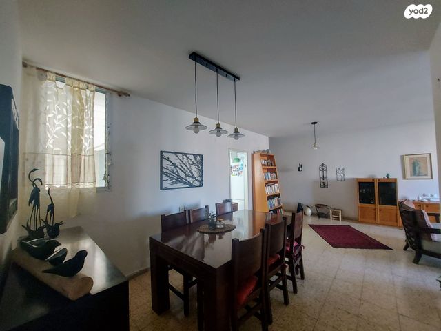 דירה, הרב אונטרמן 3, קרית הרב סלומון, פתח תקווה