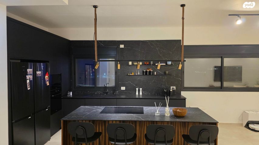 גג/ פנטהאוז, הרב אבא אבוחצירה 31, שדרות בפארק, שדרות