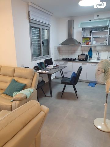 דירה, תורה ועבודה 4, בית וגן, ירושלים