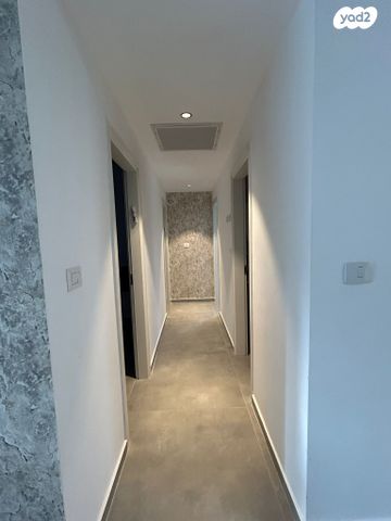 דירה, שלום הגליל 1, אריק שרון, נהריה