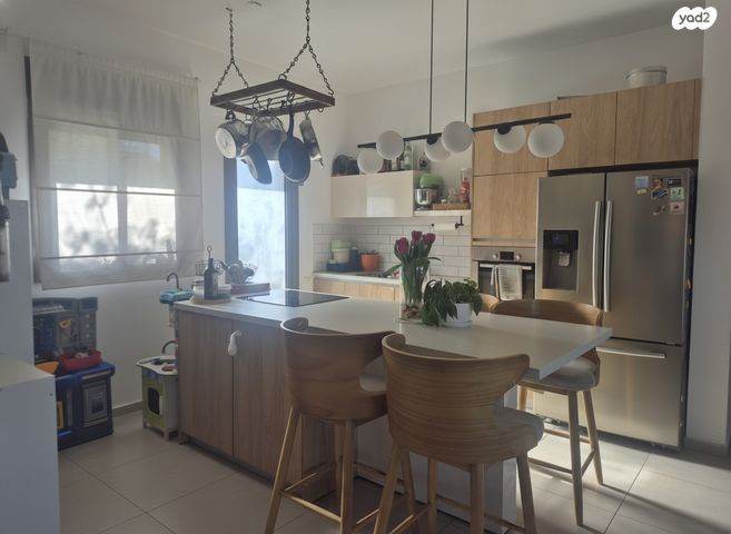 בית פרטי/ קוטג', האלה 1, סלעית