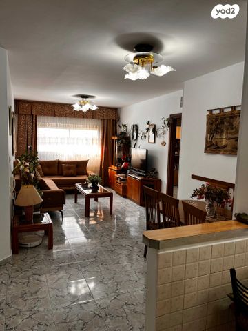 מבוא אלקלעי 5