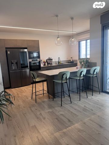 חיים הרצוג 10