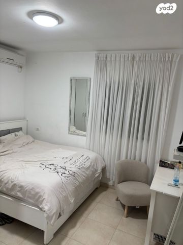 בית פרטי/ קוטג', יוכבד בת מרים 19, נווה מנחם, באר שבע