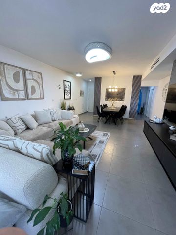 דירה, שביל חודשי השנה 4, נווה הדרים, אשקלון