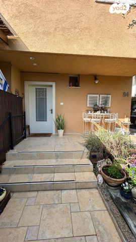 דו משפחתי, חצב 84, בת חפר, בת חפר