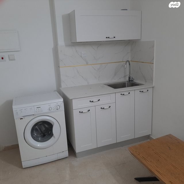 ז'בוטינסקי 12