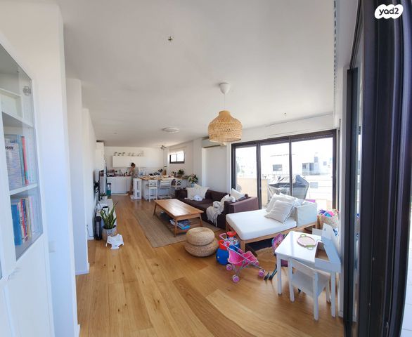 גג/ פנטהאוז, מלצ'ט 57, לב תל אביב, לב העיר צפון, תל אביב יפו