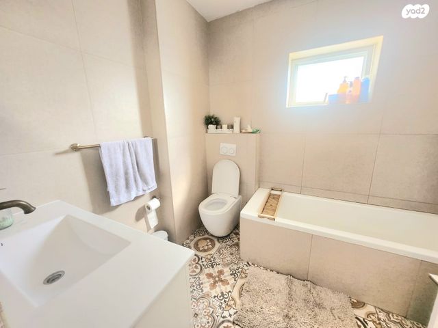 דירה, כינרת 43, רובע י"א, אשדוד