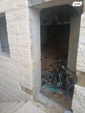 דופלקס, חצב 13, גבע בנימין, אדם - גבע בנימין