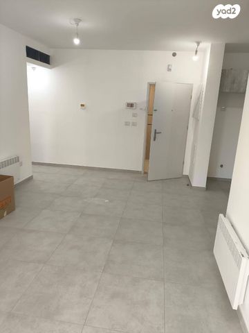 דירה, שדרות הרצל 116, בית הכרם, רמת בית הכרם, ירושלים