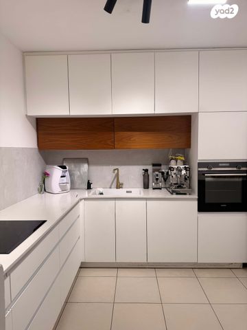 דירה, האימהות 14, סביוני נצר סירני, נס ציונה